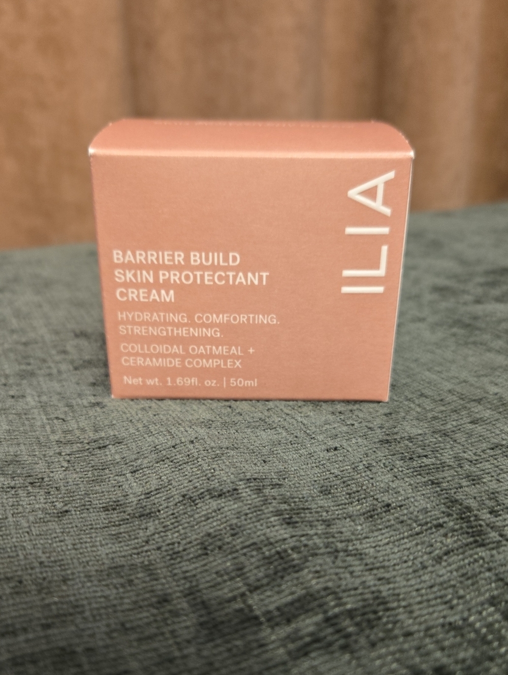 ILIA Barrier Build Skin Protectant Cream - Rose Pink Packaging